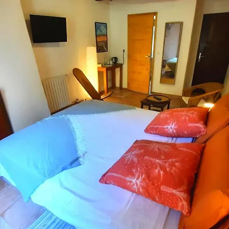 Bed & Breakfast Mas De Boissiere - D'hotes Avec Piscine Et Jacuzzi *