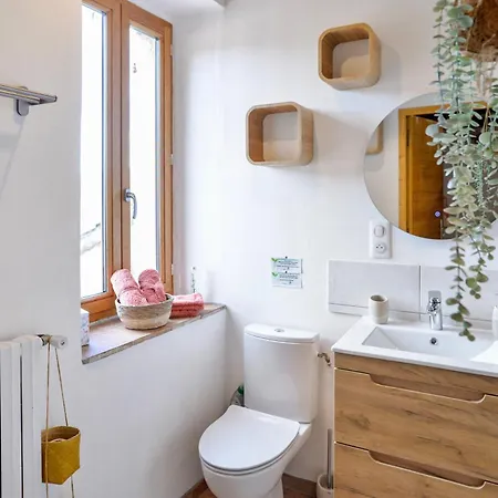 Mas De Boissiere - D'hotes Avec Piscine Et Jacuzzi